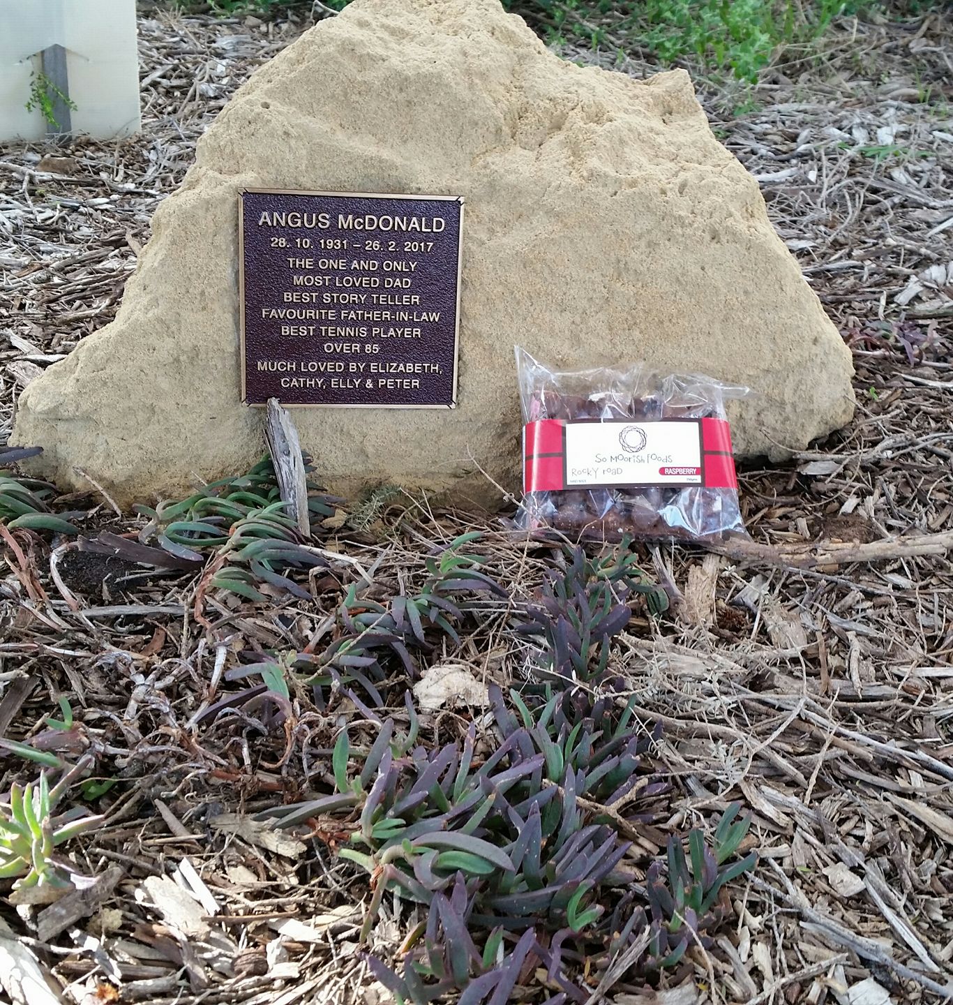 Plaque